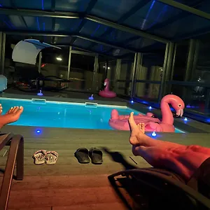  Hébergement de vacances L'aurore De Charme, Clim Jacuzzi, Sauna, Piscine Chauffée Cuisine...